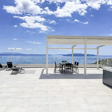 Skysea In Bregi With A View Of Abbázia
