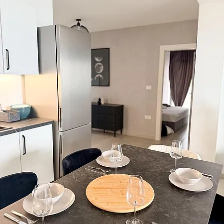 Skysea In Bregi With A View Of Apartman Abbázia