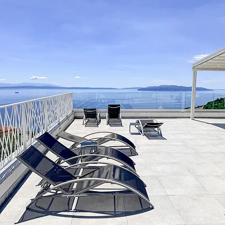 Skysea In Bregi With A View Of Apartman *